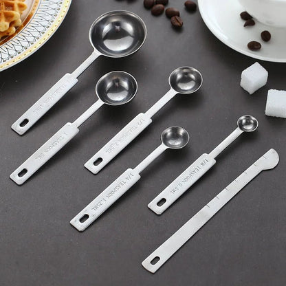 Ensemble de Cuillères et Tasses de Mesure en Acier Inoxydable - Pratique et Durable