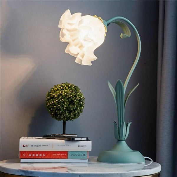 Lampe de Table Vintage à Fleurs Ajustable – Élégance Pratique et Design Inspiré de la Nature