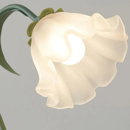 Lampe de Table Vintage à Fleurs Ajustable – Élégance Pratique et Design Inspiré de la Nature