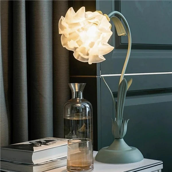 Lampe de Table Vintage à Fleurs Ajustable – Élégance Pratique et Design Inspiré de la Nature