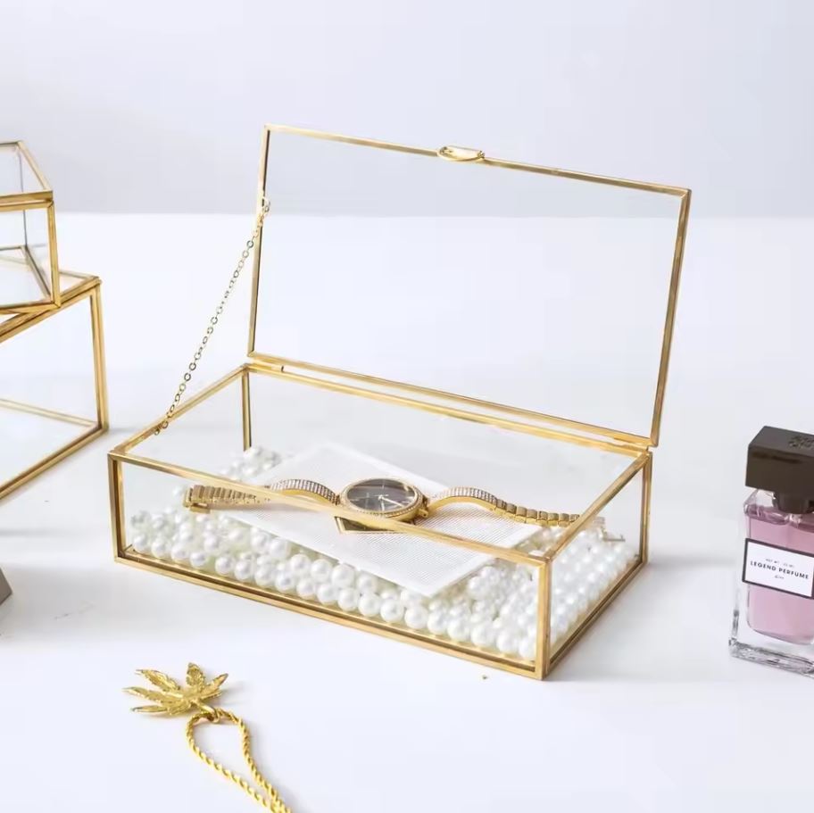 Grande boite a bijoux verre et laiton doré